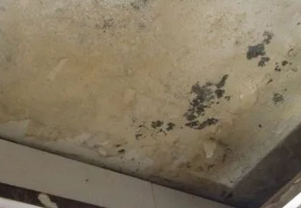 当雄阳台漏水维修公司分享下当雄卫生间渗水维修需要注意哪些问题。
